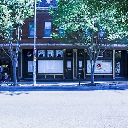 Luxury Apt W/ Spectrum Mood Lighting - Historic Cherokee Street Antique Row Maryland Heights Exterior photo